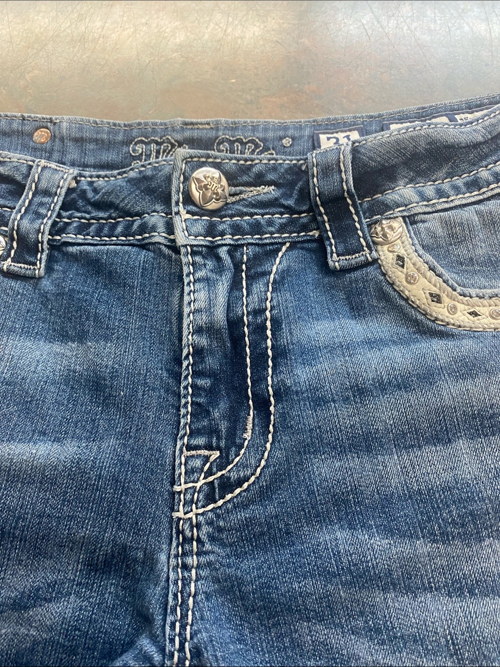 Miss Me Blue Denim Shorts with Ivory Embroidery - Picture 6 of 11